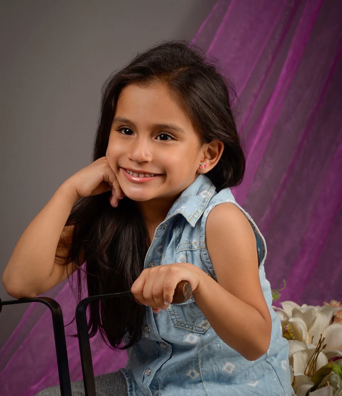 Some photo from a photoshoot I did when little